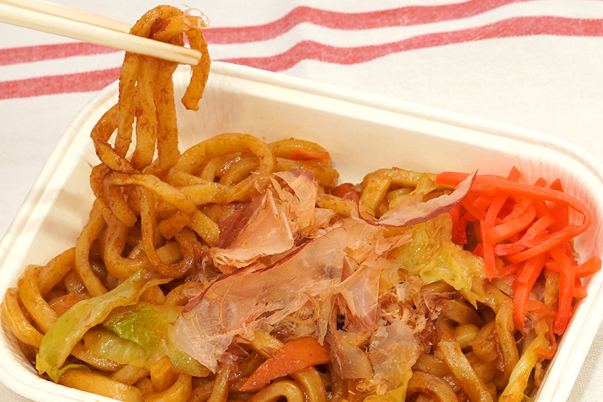 かつおだし香るしょうゆ焼きうどん