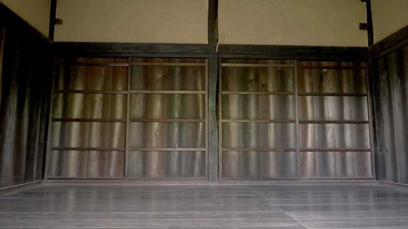 母屋の中の間02