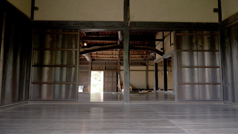 母屋の中の間03