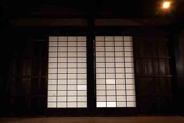 隠居屋の障子