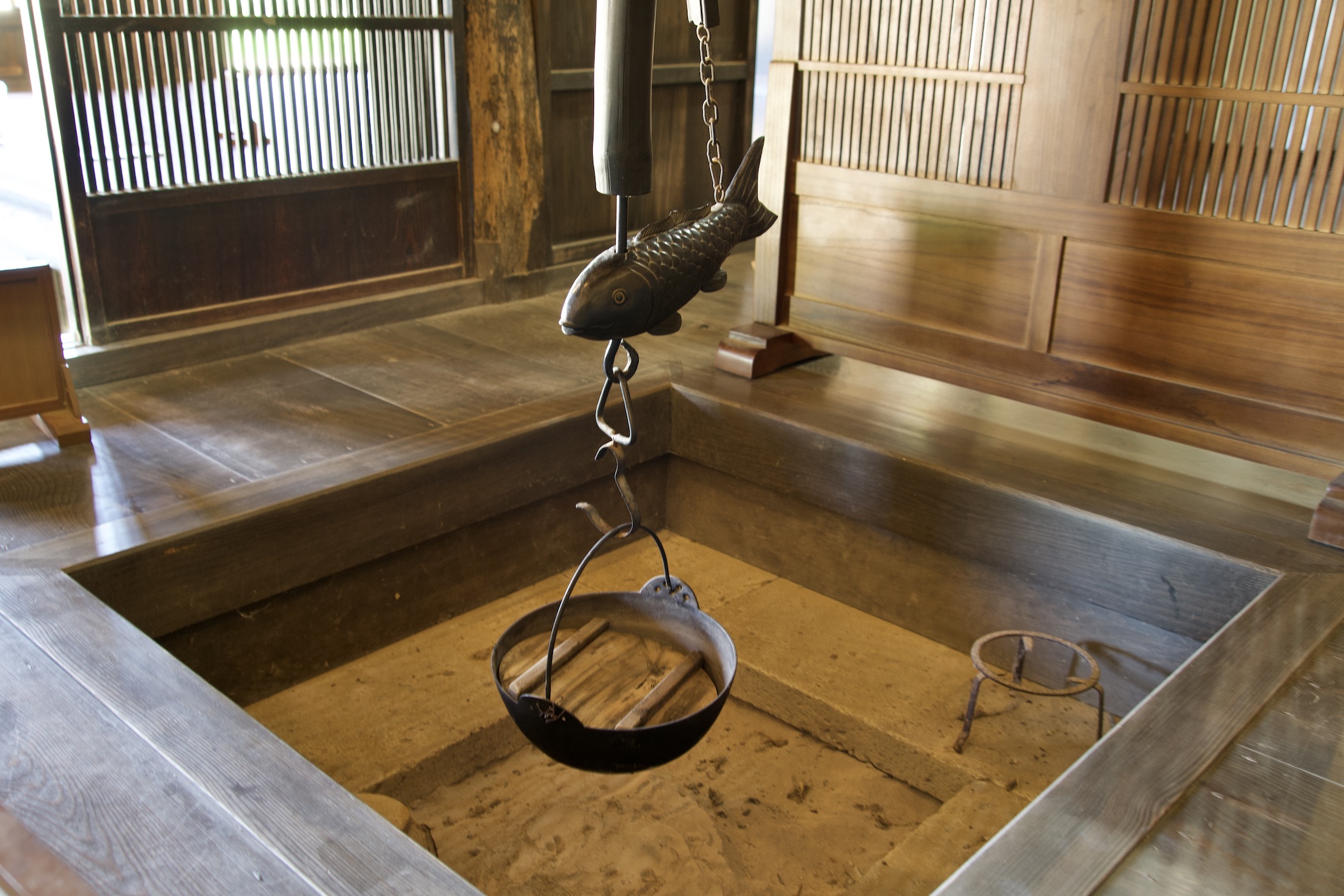 隠居屋の御勝手の囲炉裏