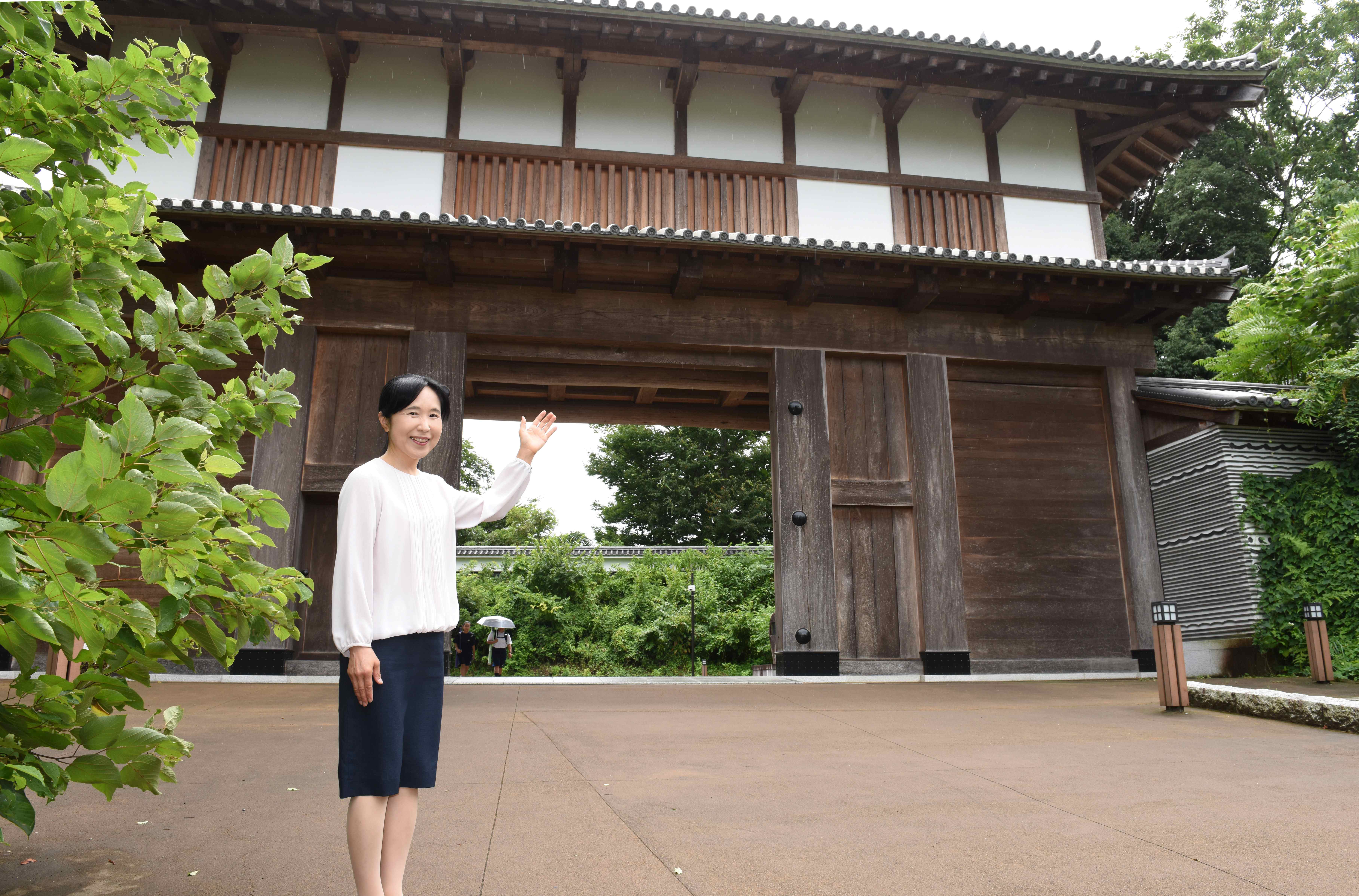 水戸城大手門の前