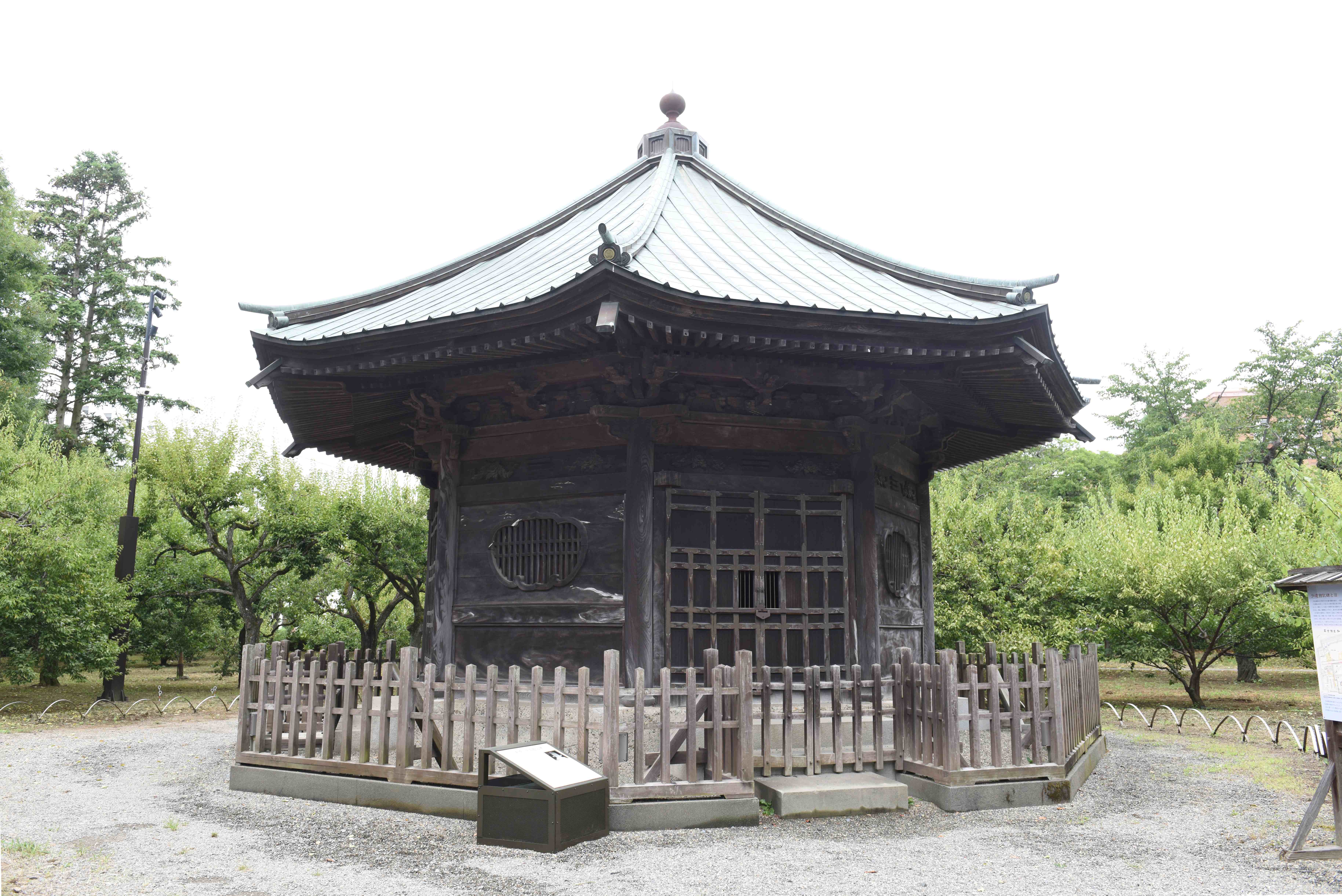 斉昭の宇宙観が込められた八卦堂