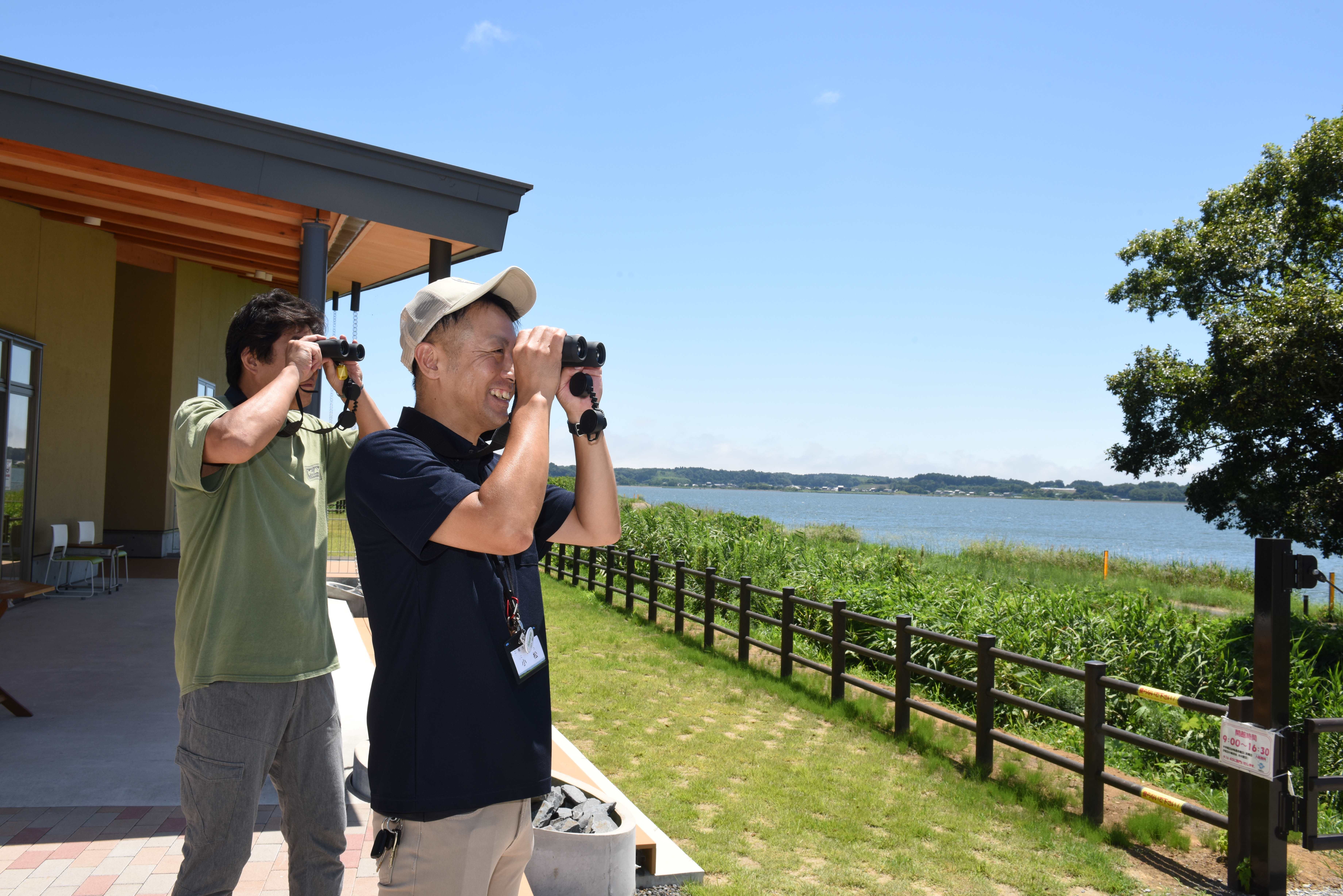 双眼鏡を借りて、水鳥をもっと身近に