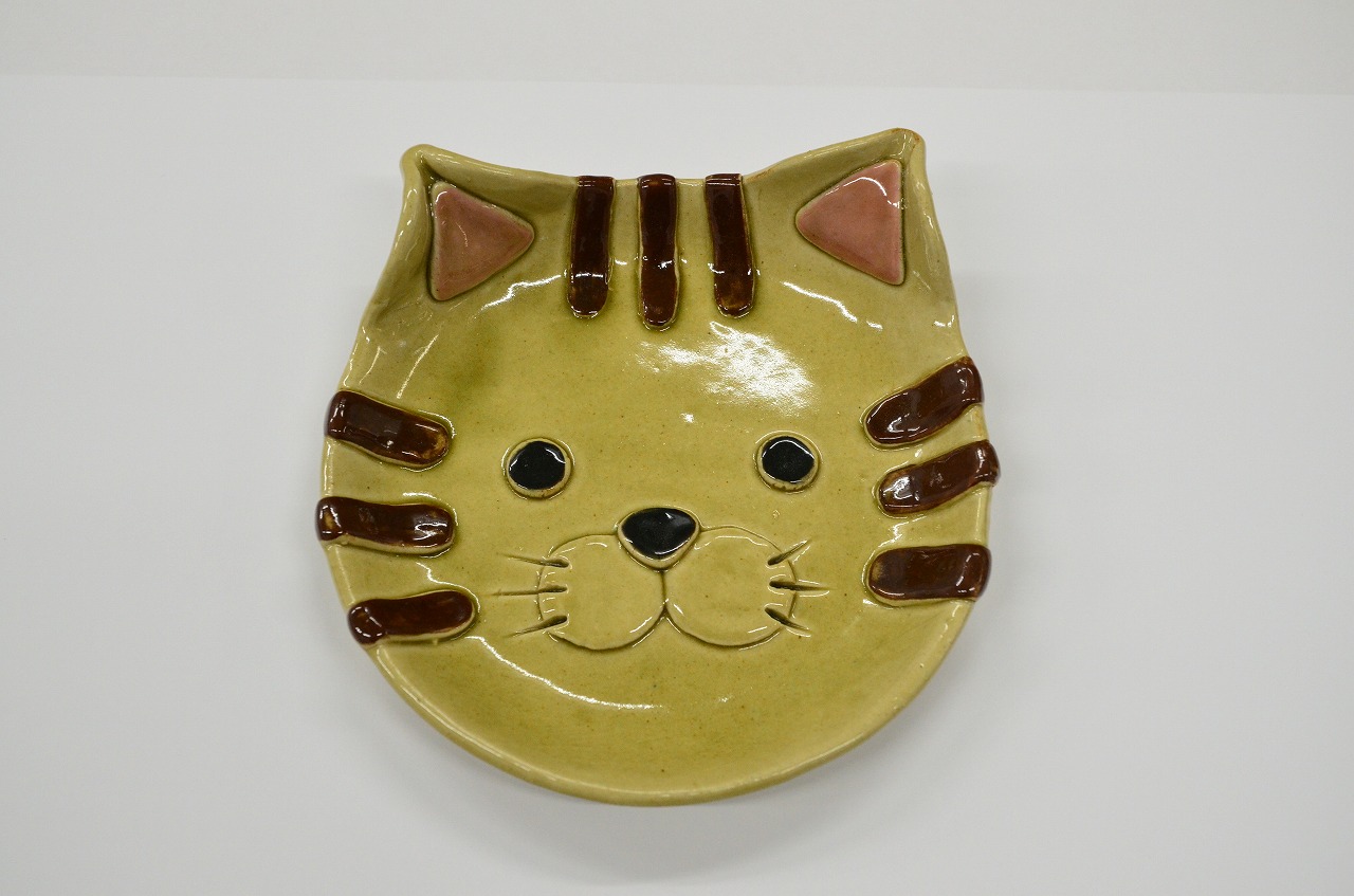 〈かんたん陶芸体験〉猫のお皿づくりに関するページ