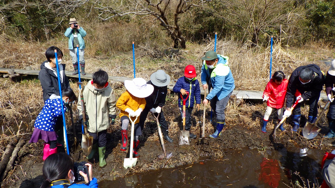 「かいぼり」体験